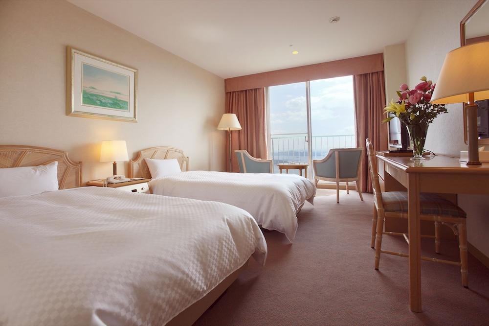 Yumihari-No-Oka Hotel Sasebo Esterno foto