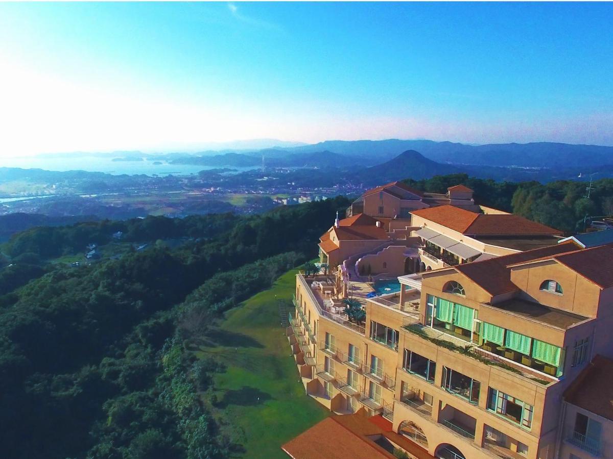 Yumihari-No-Oka Hotel Sasebo Esterno foto